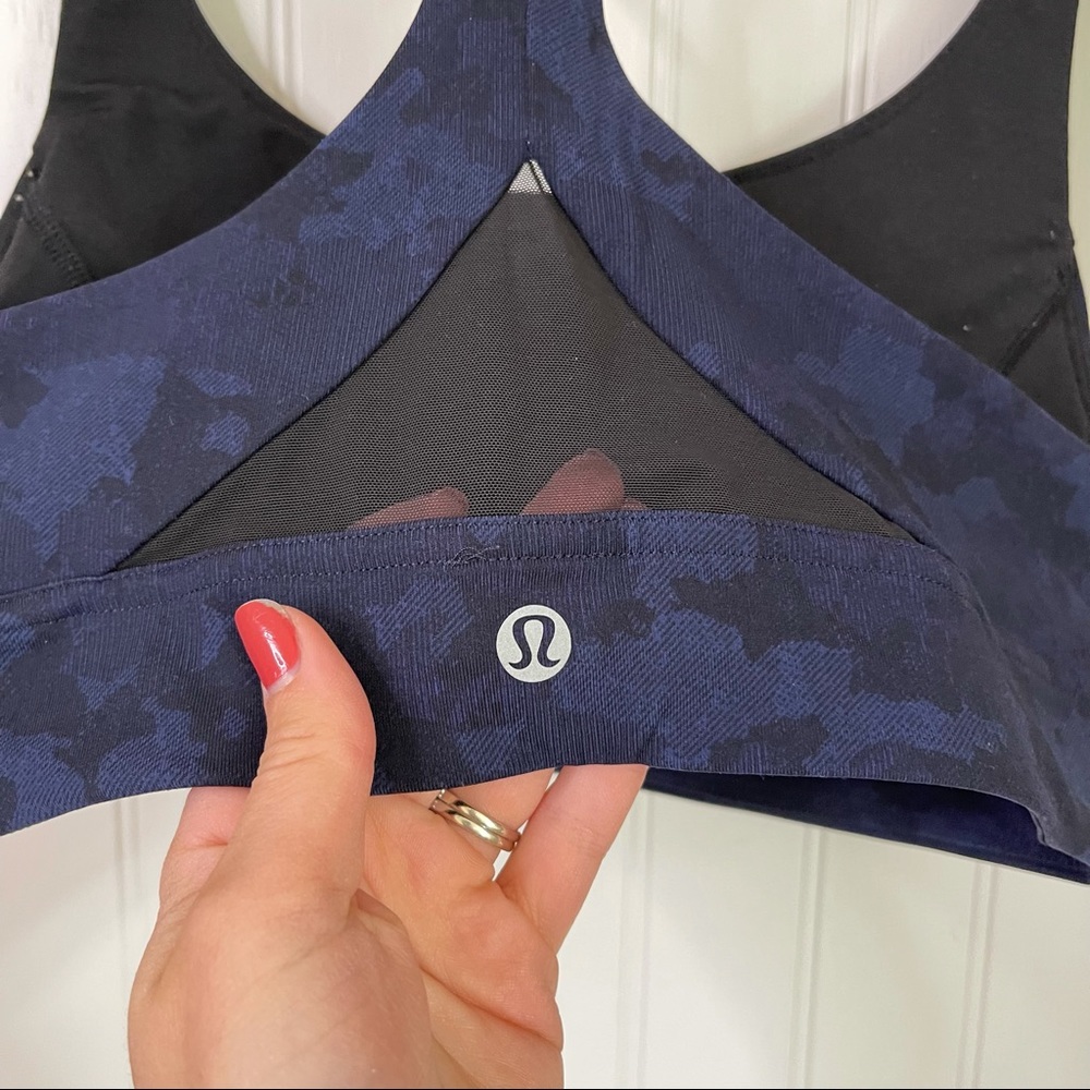 Lululemon Flow Y Bra IV in Heathered Texture Lotus Camo Oil Slick Blue - Picture 5 of 6